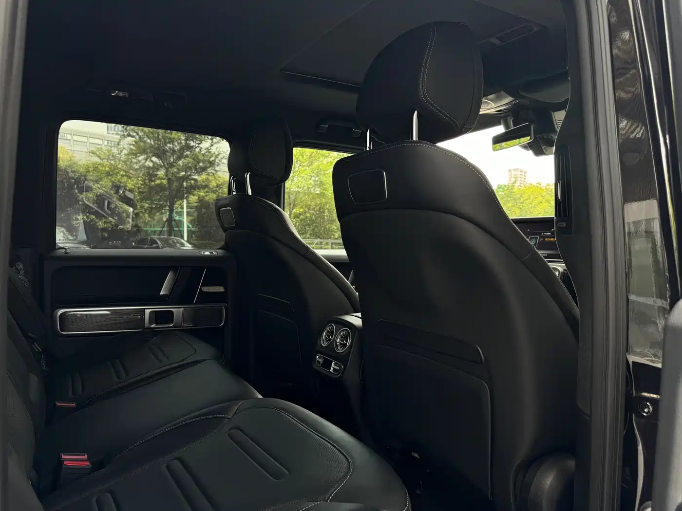 Mercedes-Benz G-Class 2022 G 500 фото 23