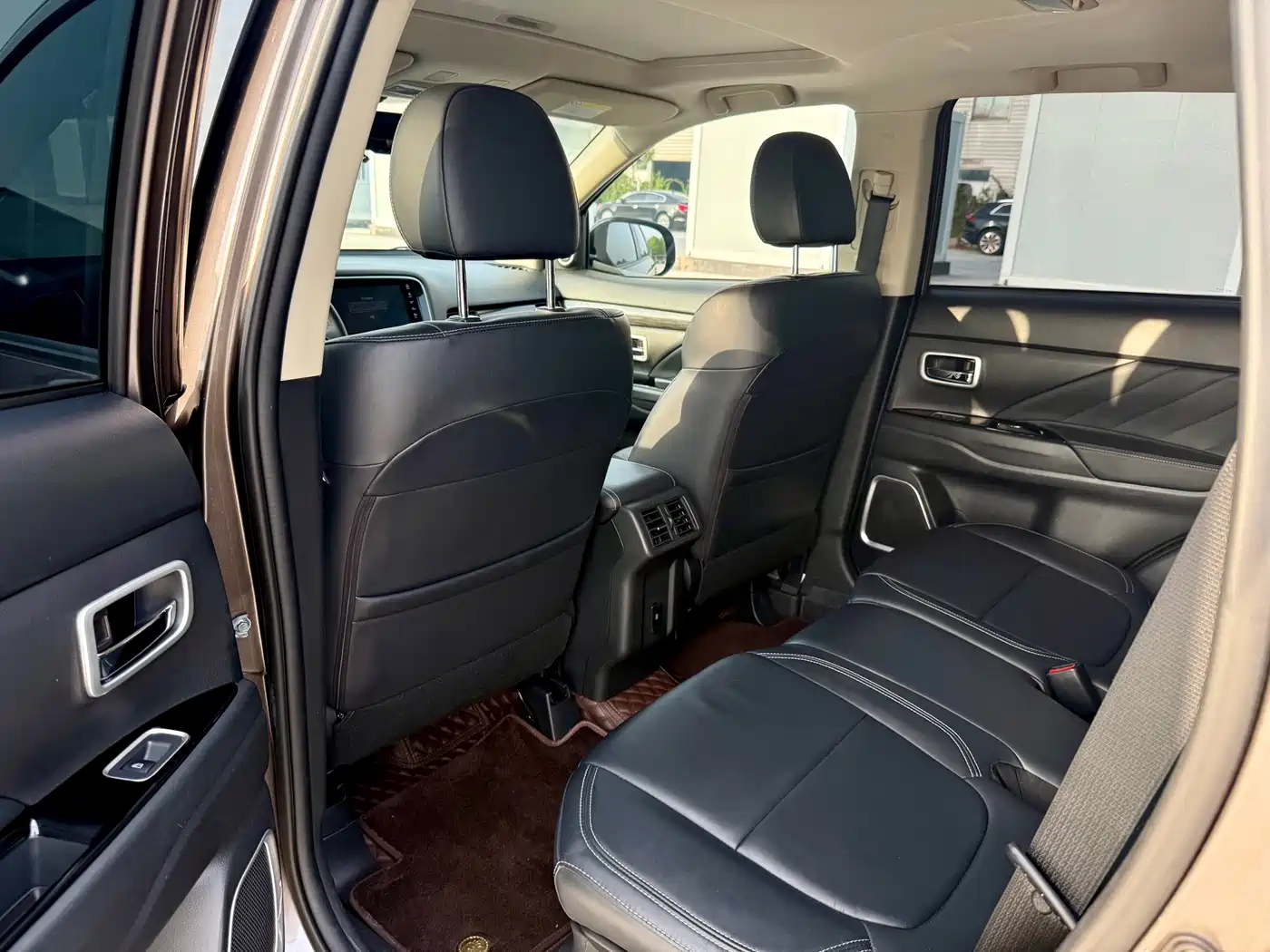 Mitsubishi Outlander 2021 2.0L FWD Comfort Edition 5-seater фото 16