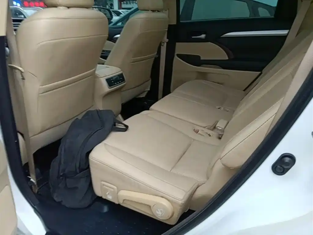 Toyota Highlander 2015 2.0T AWD Luxury Edition 7-seater фото 17