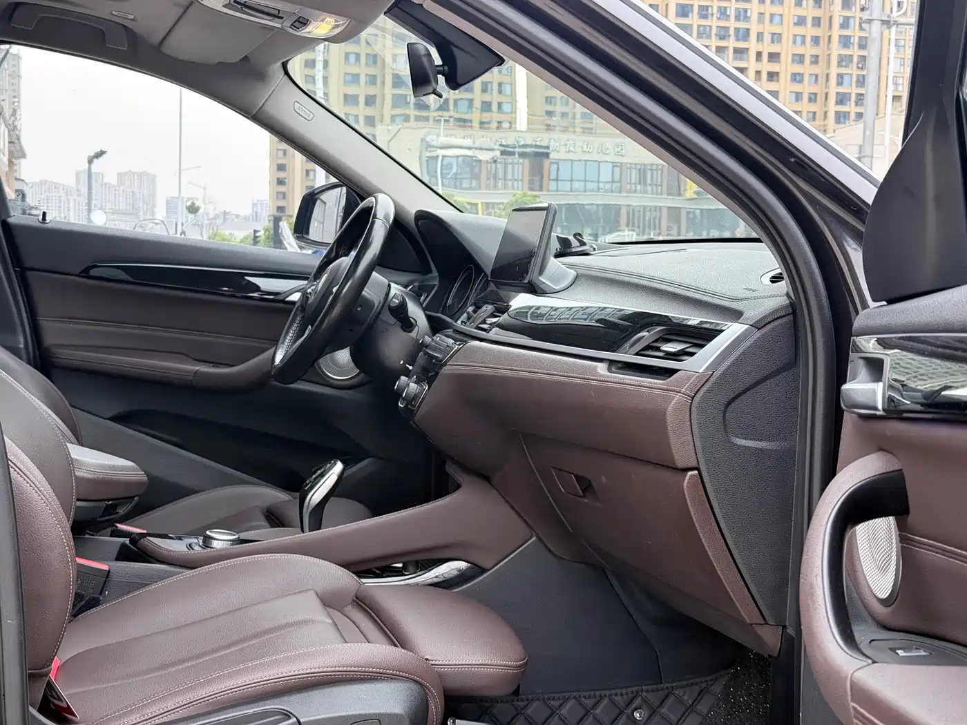 BMW X2 2021 Facelift sDrive25i M Off-Road Package фото 12