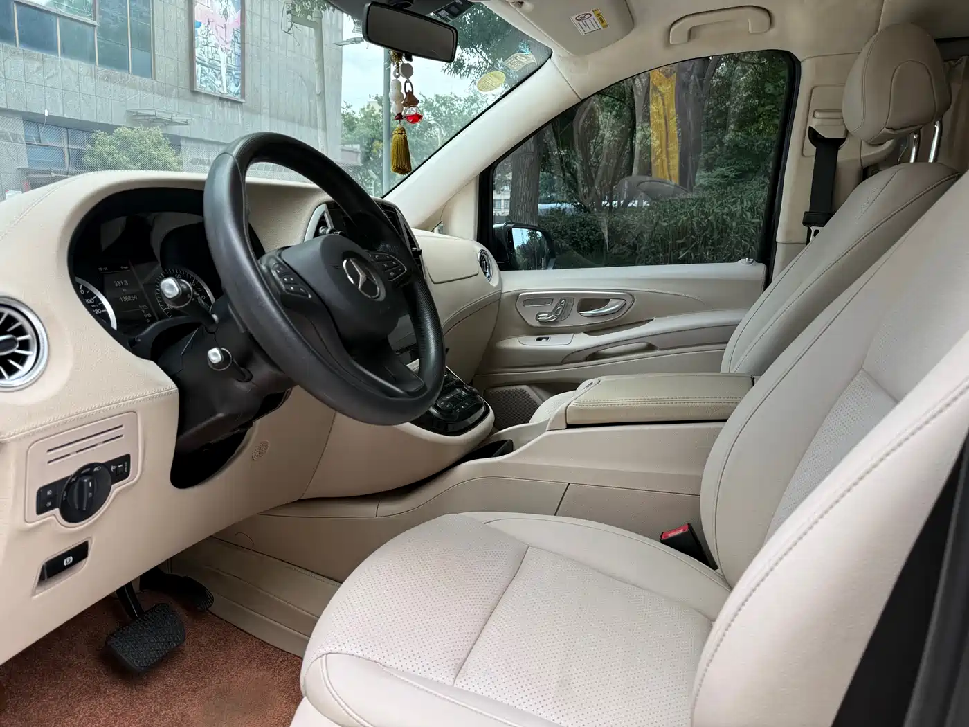 Mercedes-Benz Vito 2018 2.0T Business Edition China VI фото 6