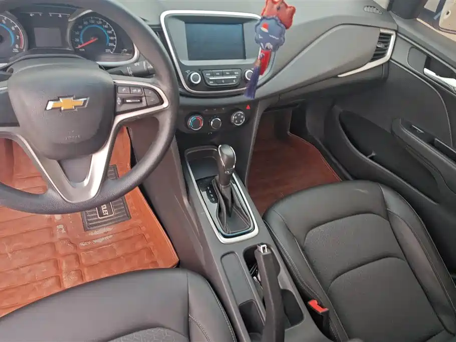 Chevrolet Cavalier 2019 320 Automatic Joy Edition фото 16