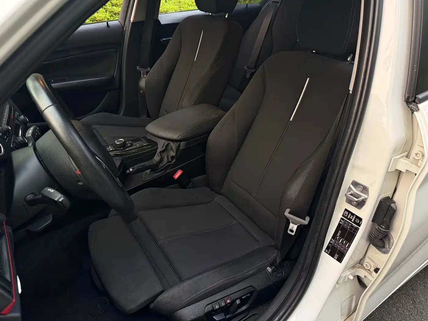 BMW 1 Series (Import) 2013 Facelift 118i Sport Model фото 10