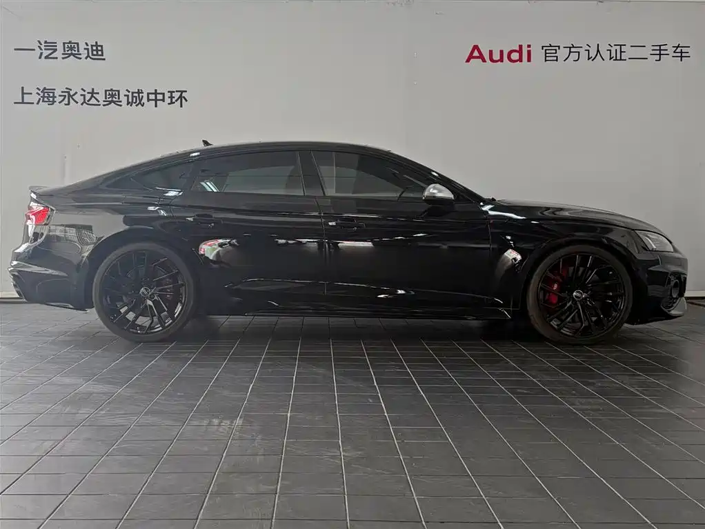 Audi RS 5 2024 2023 Model RS 5 2.9T Sportback Obsidian Edition