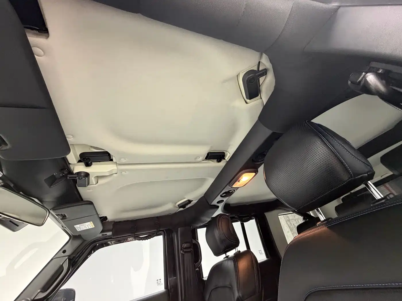 BAIC ORV Beijing Offroad BJ40 2023 2.0T Auto 4WD Urban Hunter Knight Edition фото 16