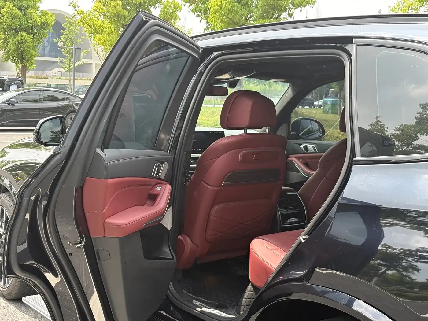 BMW X5 2023 xDrive 40Li M Sport Black Night Package фото 11