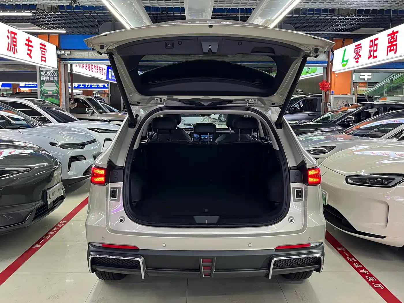Haval Xiaolong MAX 2023 2023 1.5L Hi4 105 4WD Pilot Edition