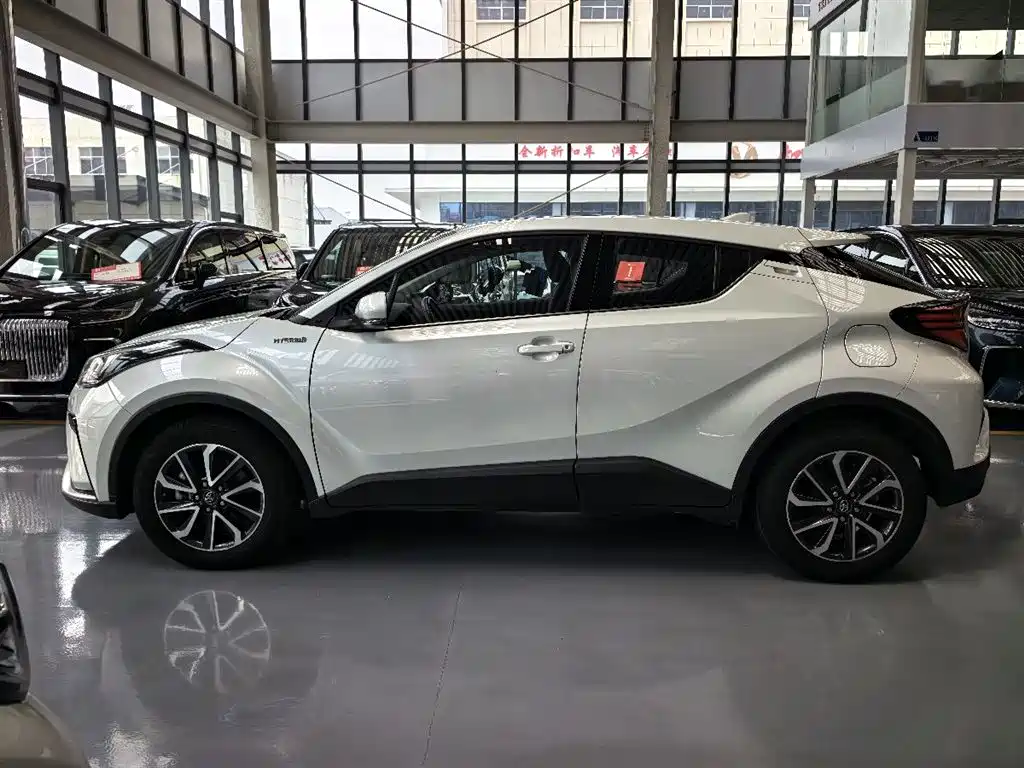 Toyota IZOA 2023 Hybrid 2.0L Yi-Chi Edition фото 5