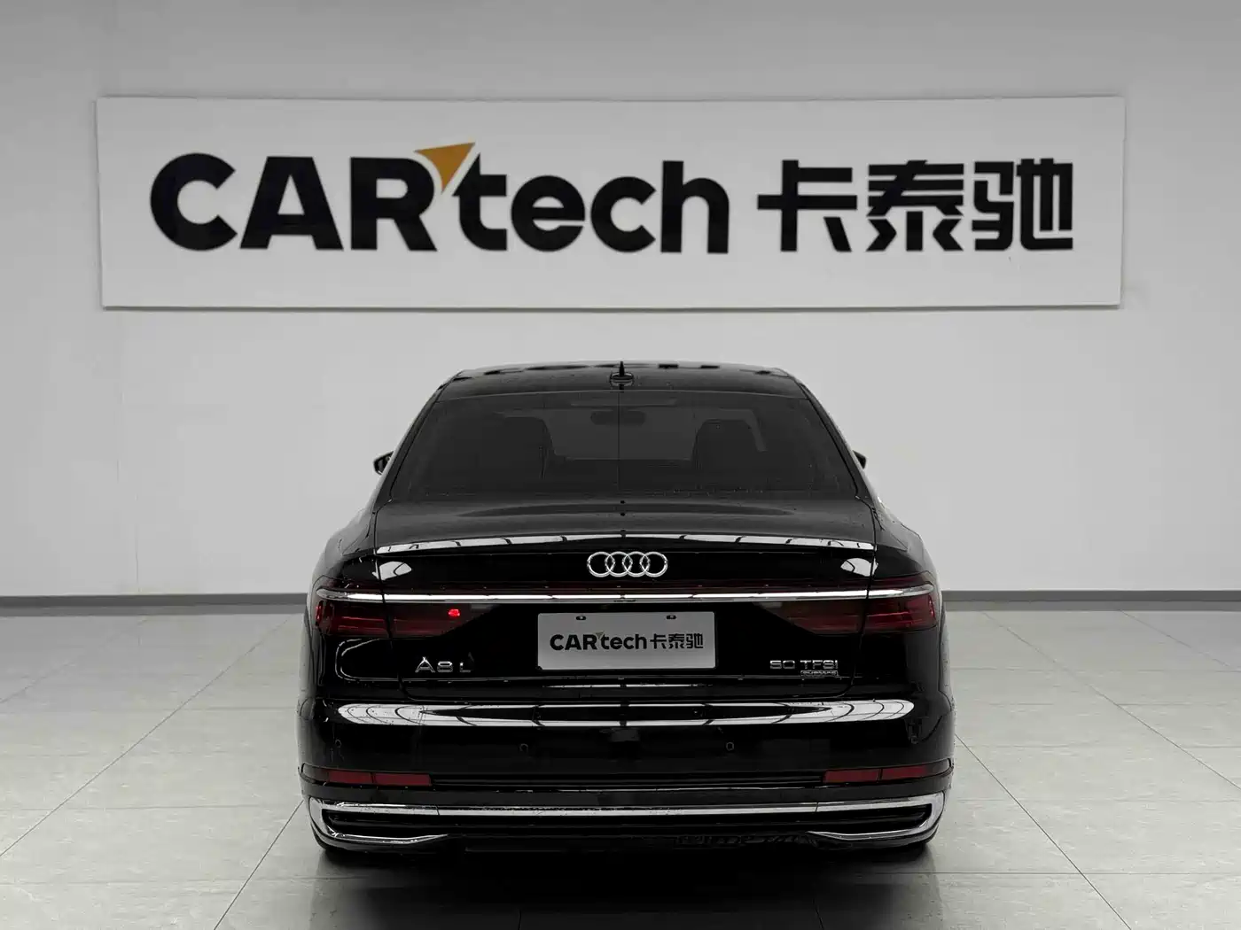 Audi A8 2023 A8L 50 TFSI quattro Exclusive фото 3