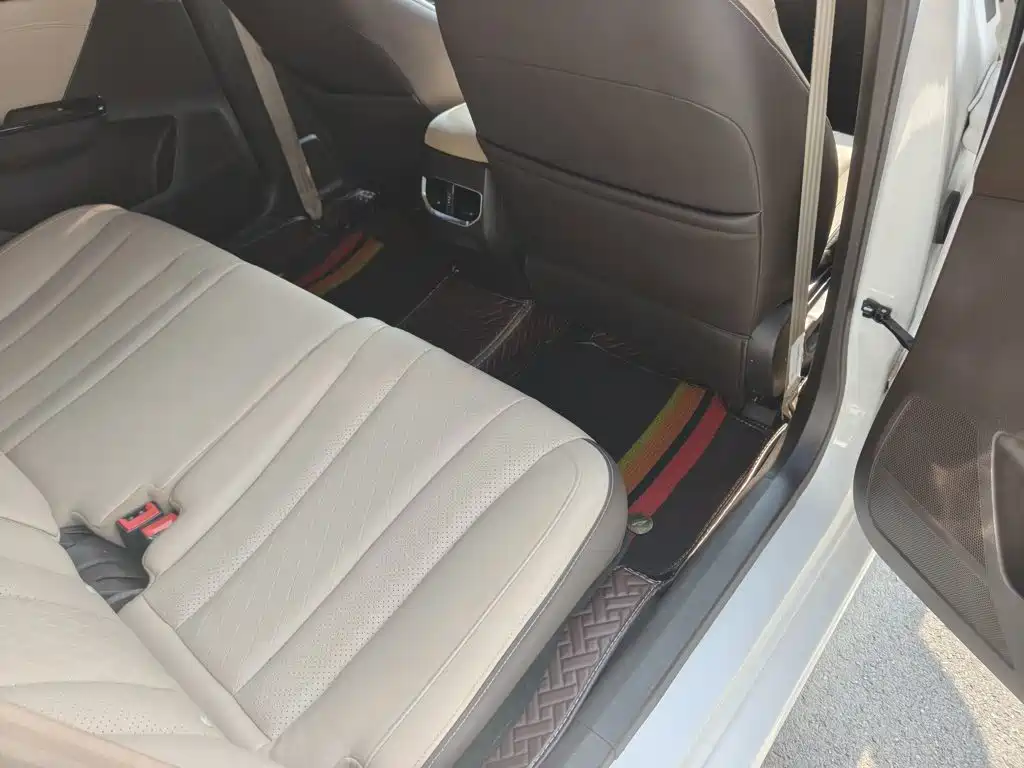 Baojun 310W 2017 2017 1.5L Manual Fashion Edition (China V)