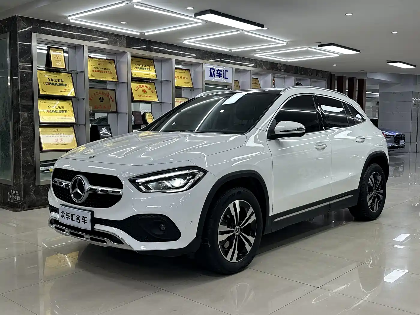 Mercedes-Benz GLA 2023 GLA 220