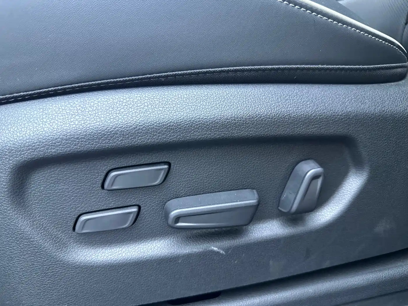 Hyundai Kustu 2025 2024 270TGDi TOP Smart Love Flagship Edition