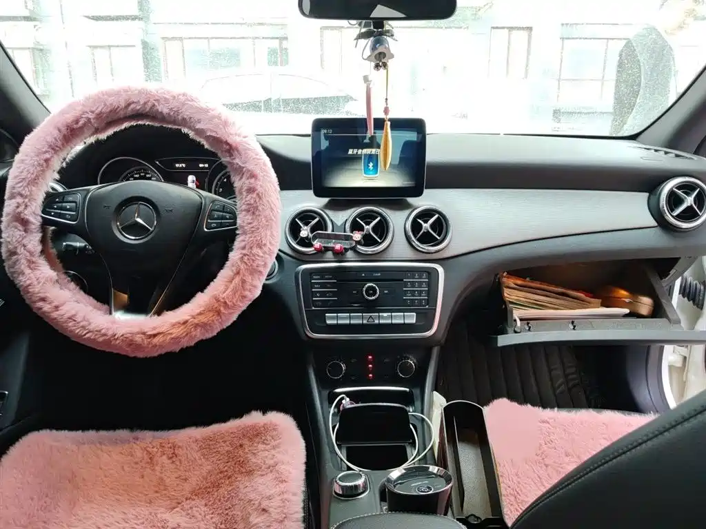 Mercedes-Benz CLA (Import) 2017 Facelift CLA 200 Style фото 13