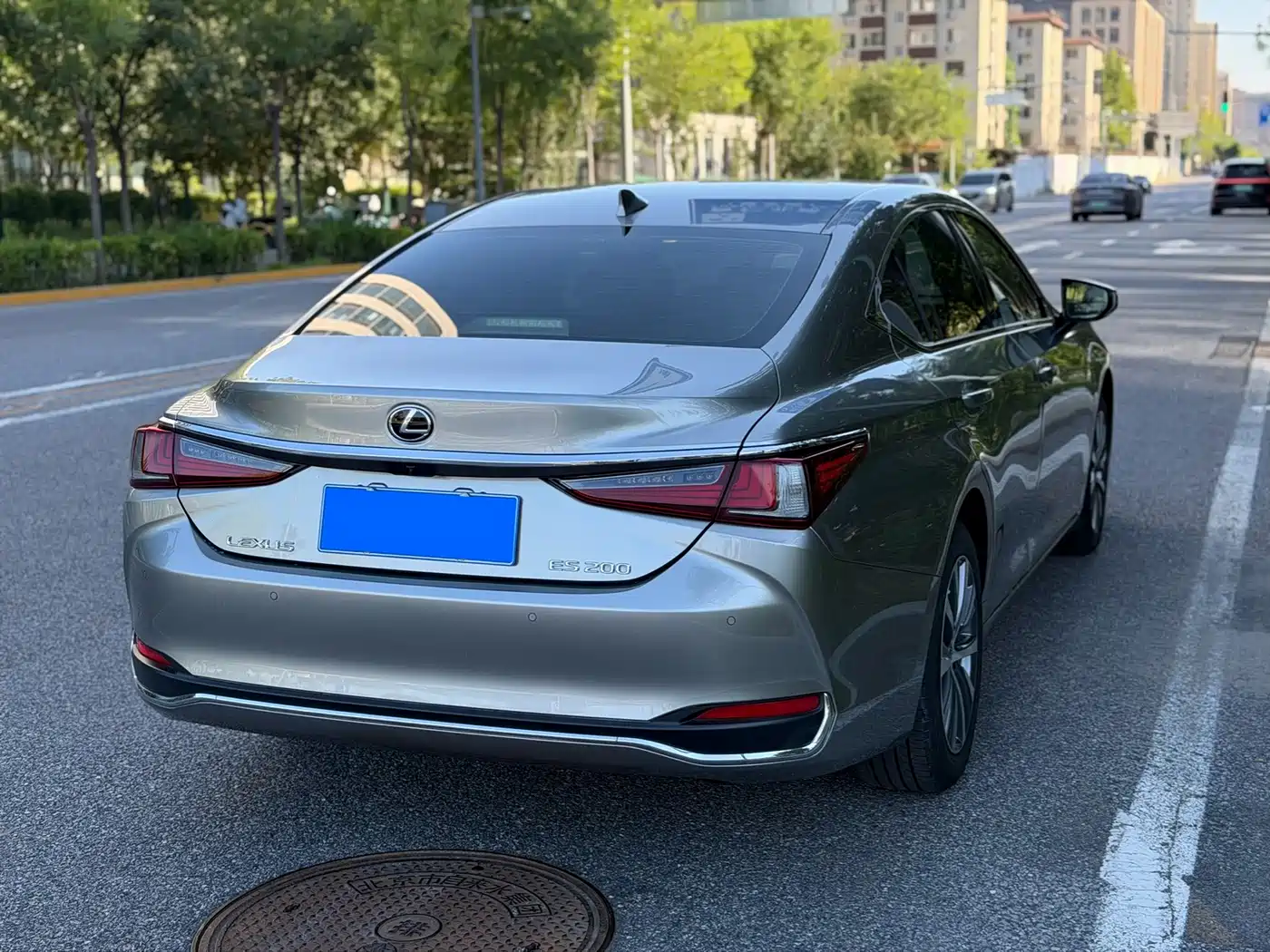 Фото 26 - Lexus ES