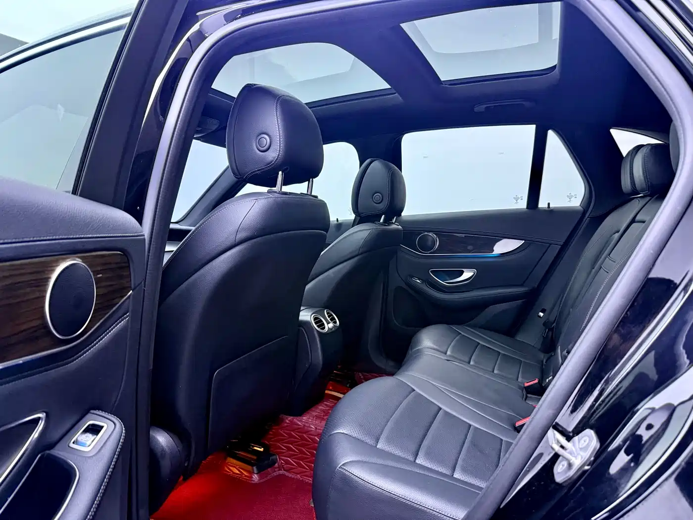 Mercedes-Benz GLC 2018 Facelift GLC 260 4MATIC Luxury фото 6