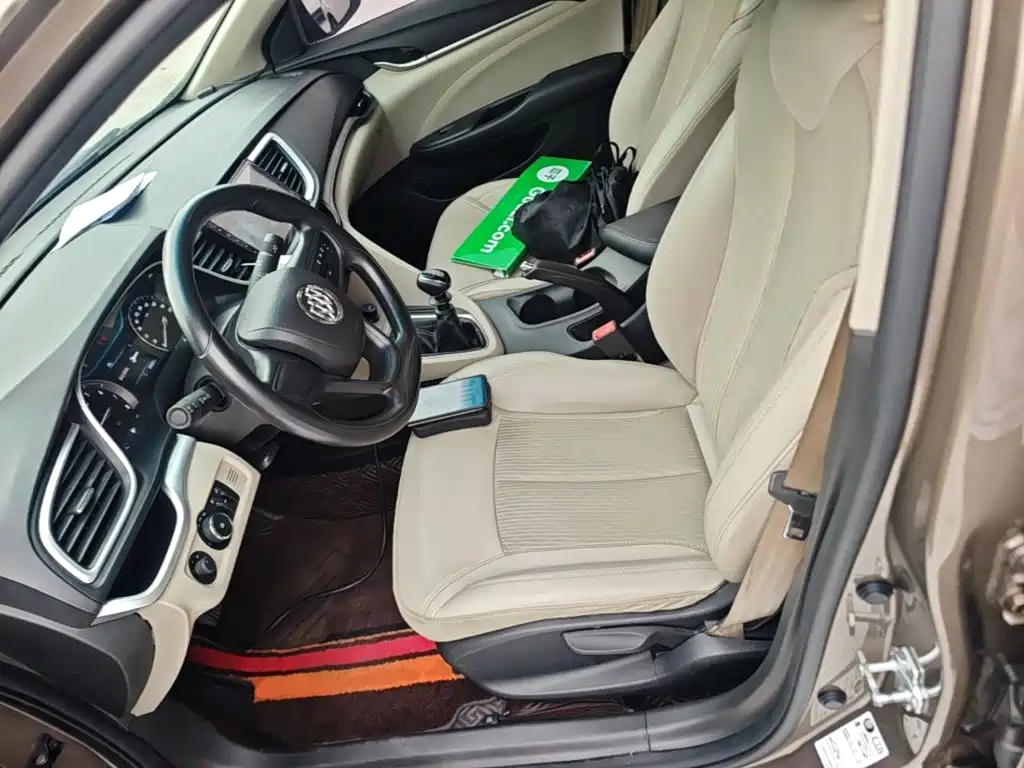 Фото 15 - Buick Excelle