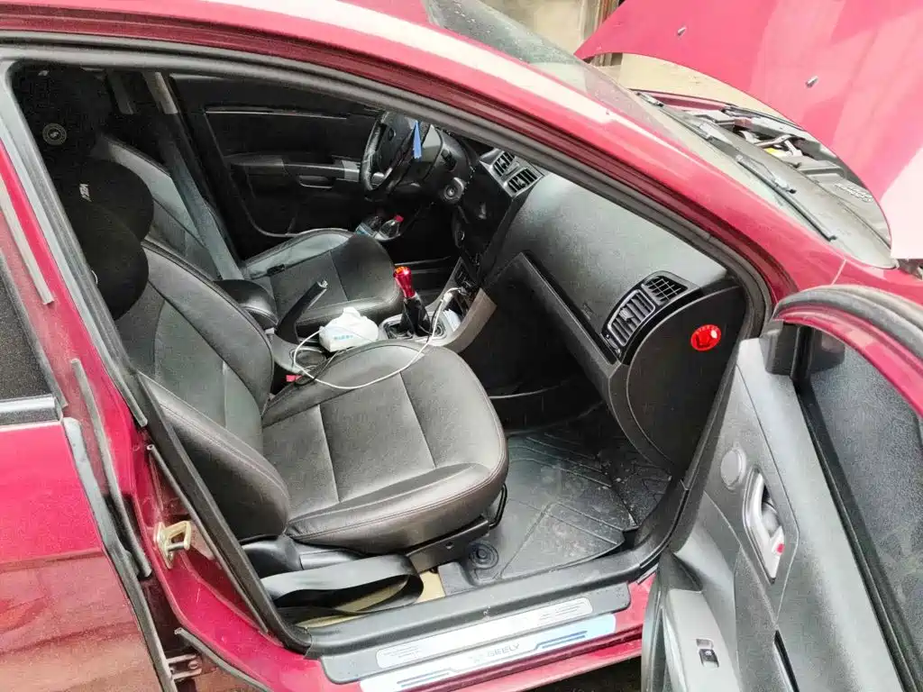 Geely Classic Emgrand 2013 2013 Hatchback 1.5L Manual Elite