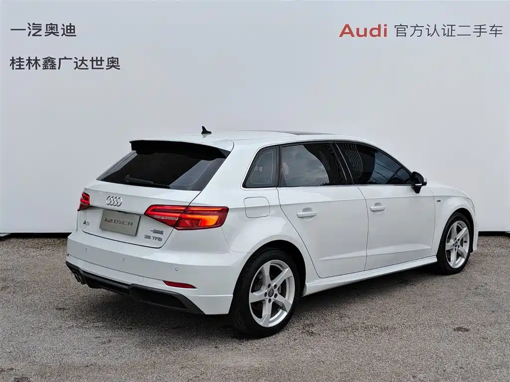Audi A3 2019 Sportback 35 TFSI Fashion China VI фото 4