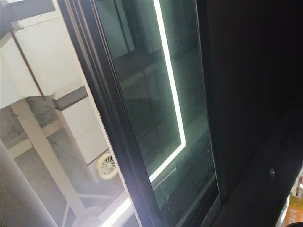 BYD Song PLUS PHEV 2024 Glory Edition DM-i 110km Flagship фото 18