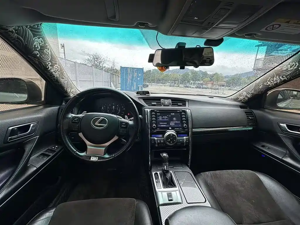 Toyota Reiz 2013 2.5V Premium Edition фото 6