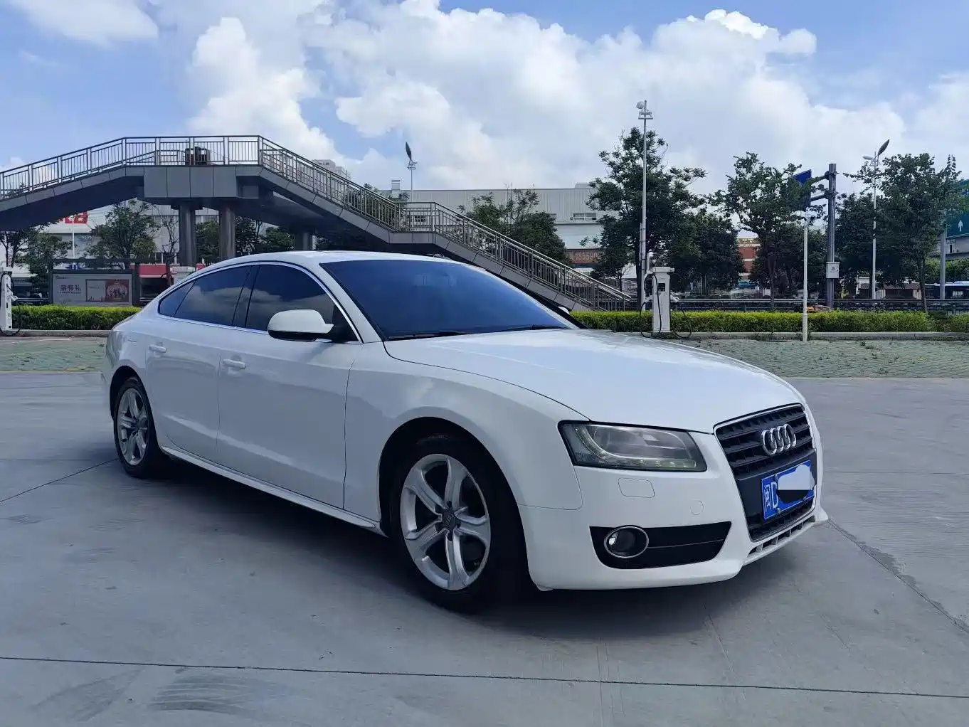 Audi A5 (Import) 2011 2010 2.0TFSI Sportback Luxury