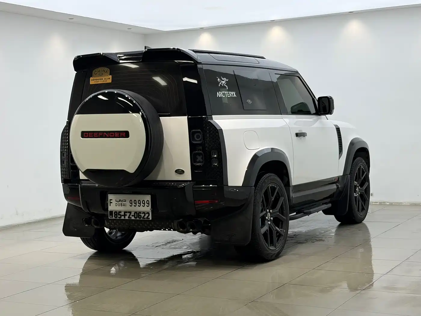 Фото 12 - Land Rover Defender