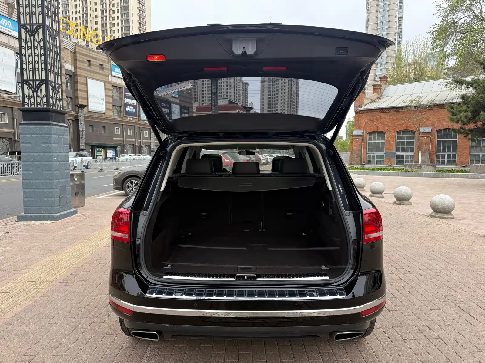 Фото 8 - Volkswagen Touareg