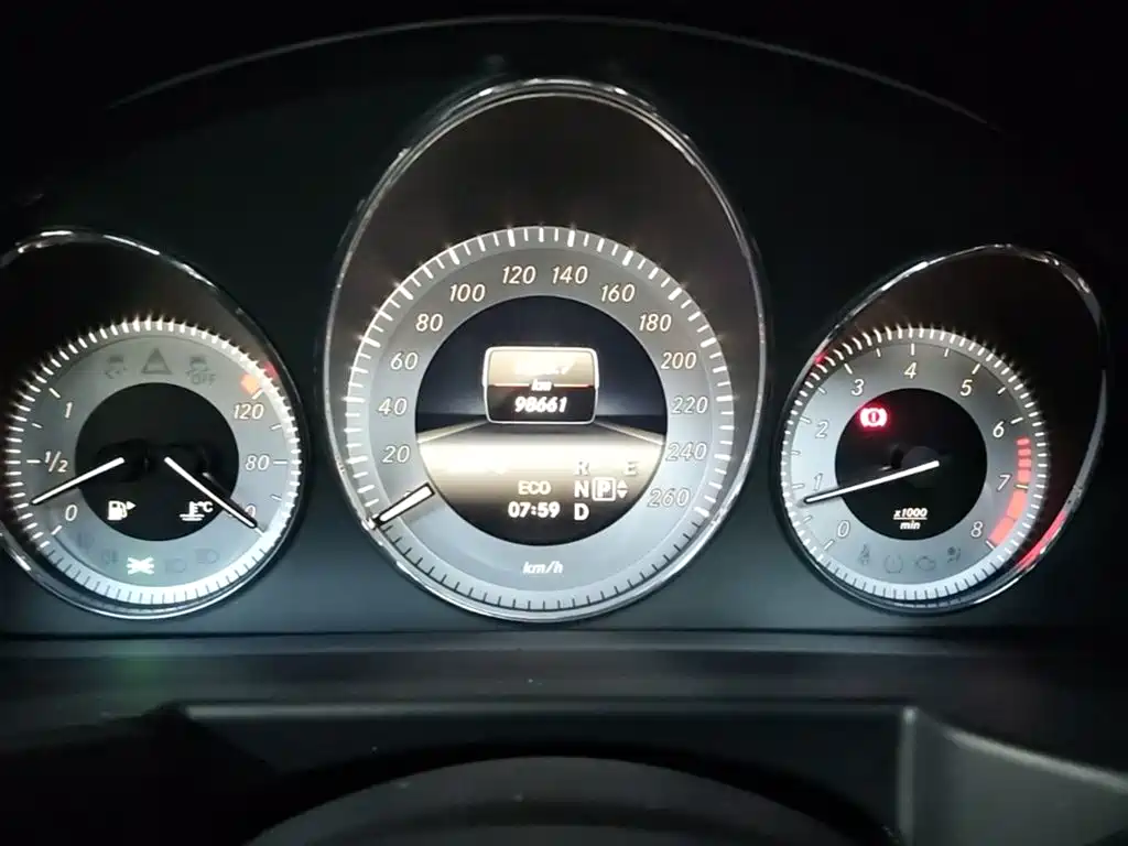 Mercedes-Benz GLK-Class 2014 GLK 200 Standard фото 8