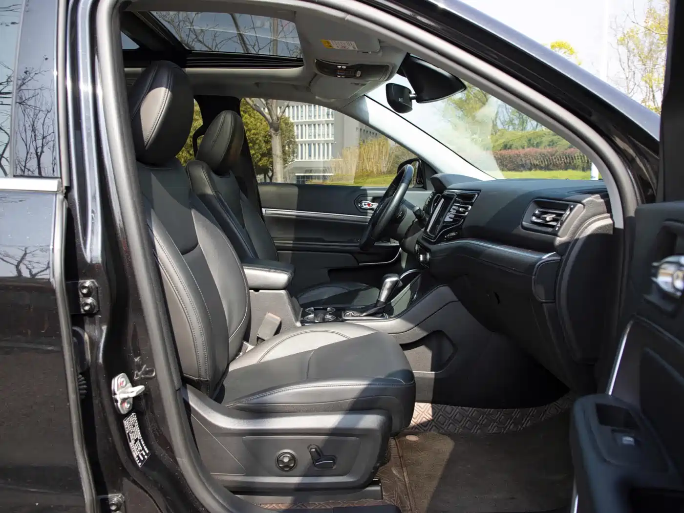 JEEP GRAND COMMANDER