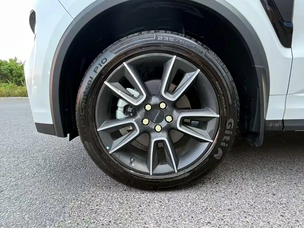 Lynk & Co 01 2026 2025 2.0TD FWD Renewal Pro Edition