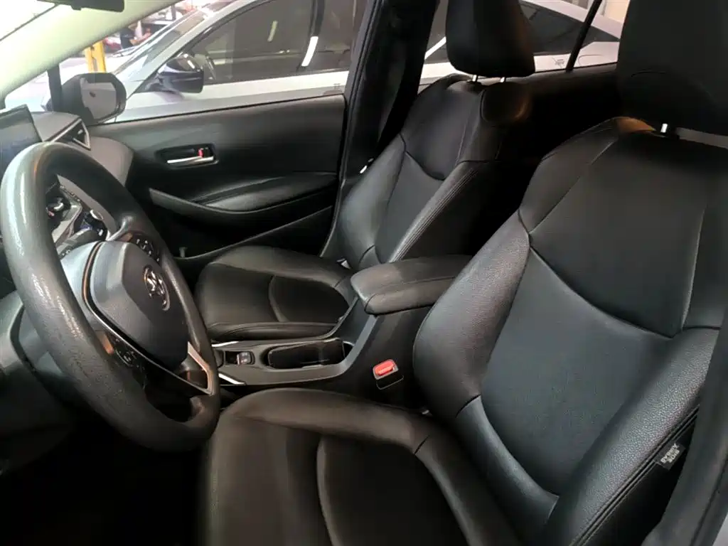 Toyota Corolla 2021 TNGA 1.5L CVT Elite Edition фото 15