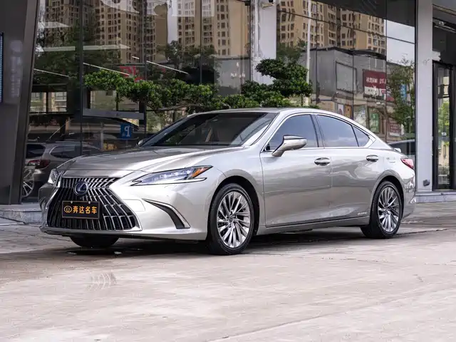  Lexus Lexus ES 2021 300h Executive Edition