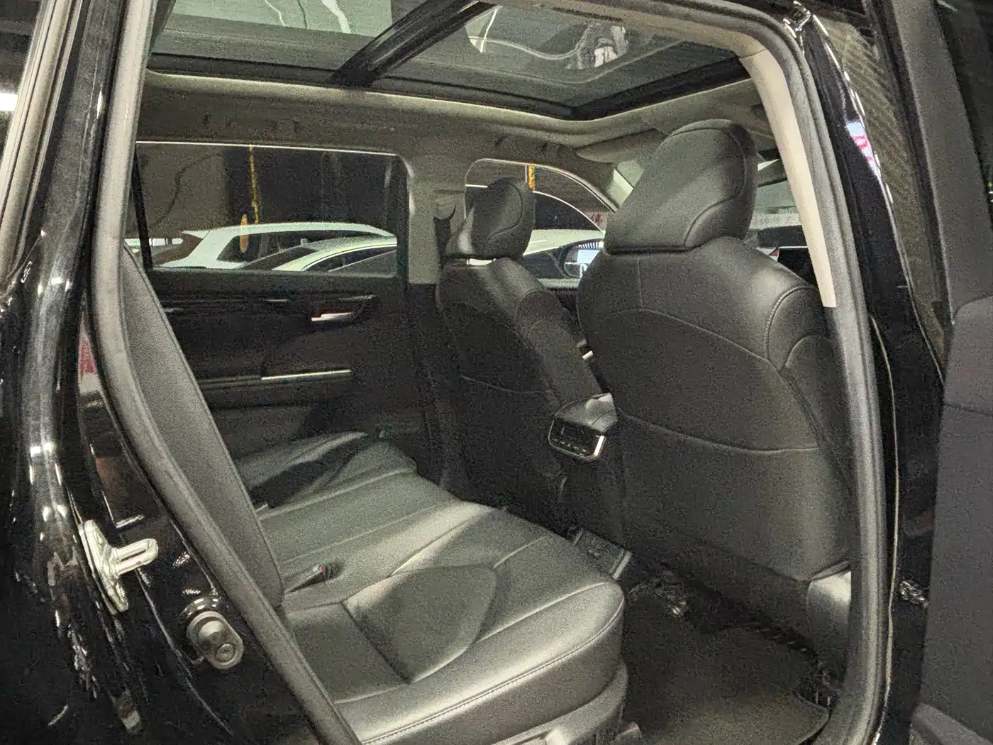 Toyota Highlander 2022 380T 4WD Premium 7-Seater фото 5