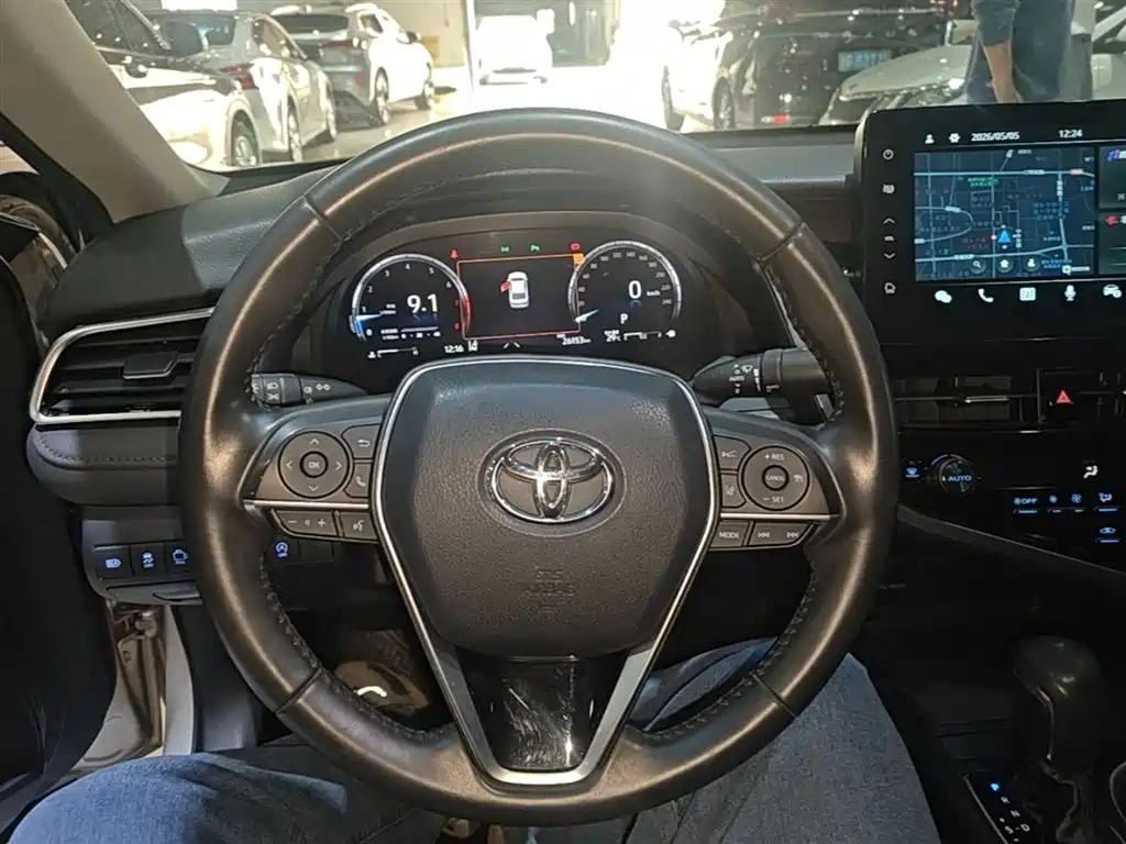 Toyota Camry 2021 2.5G Luxury Edition фото 11