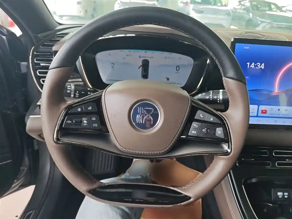BYD HAN