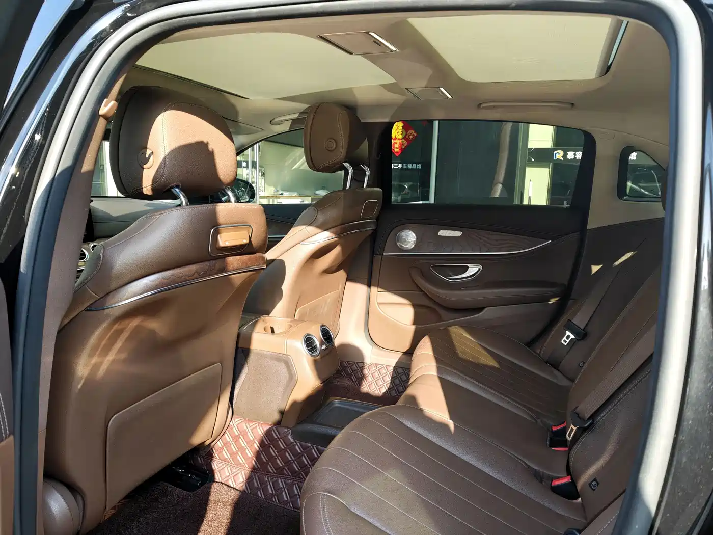 Mercedes-Benz E-Class 2020 E 300 L Fashion фото 7