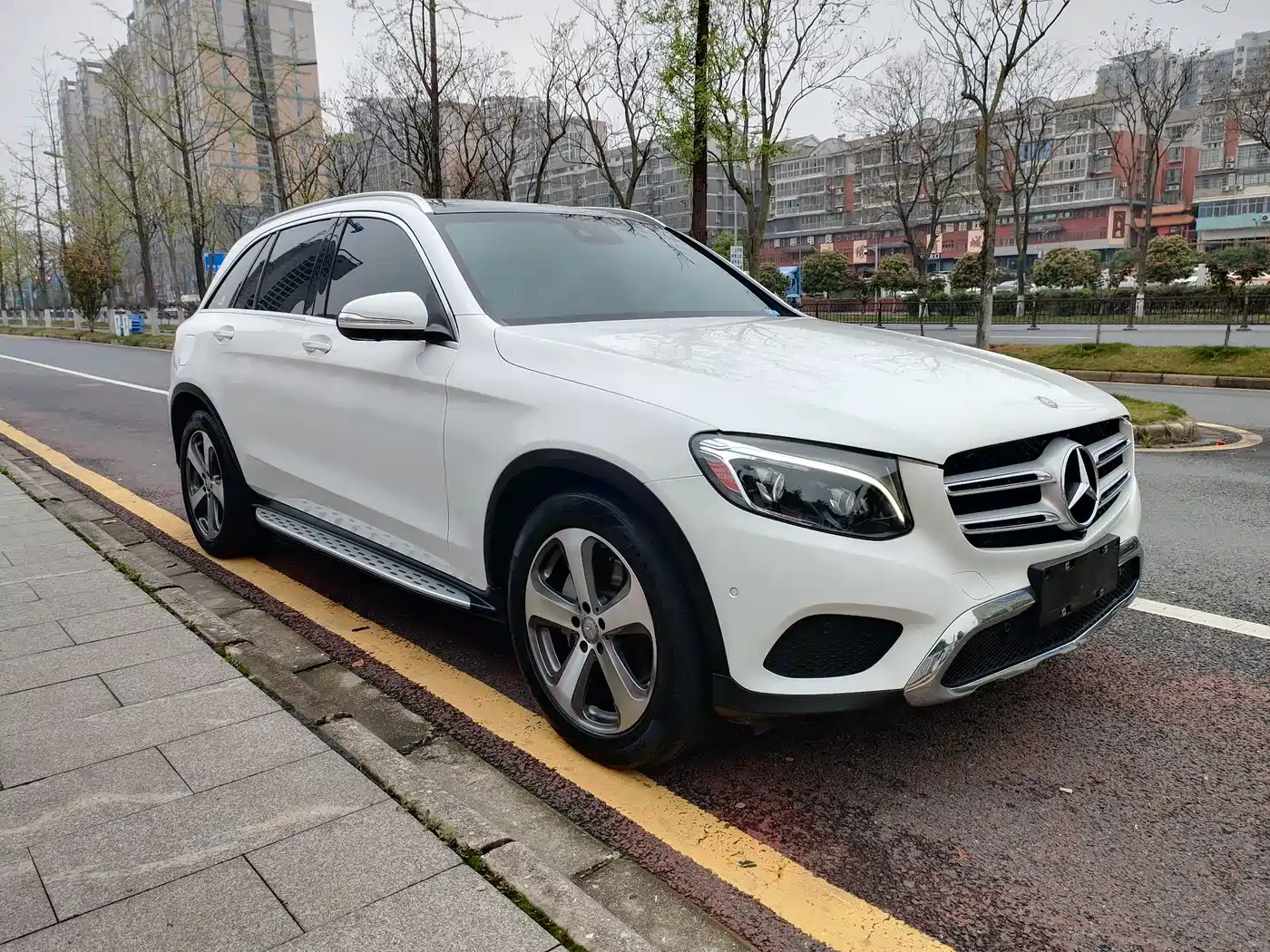 Mercedes-Benz GLC 2016 GLC 300 4MATIC Dynamic фото 3