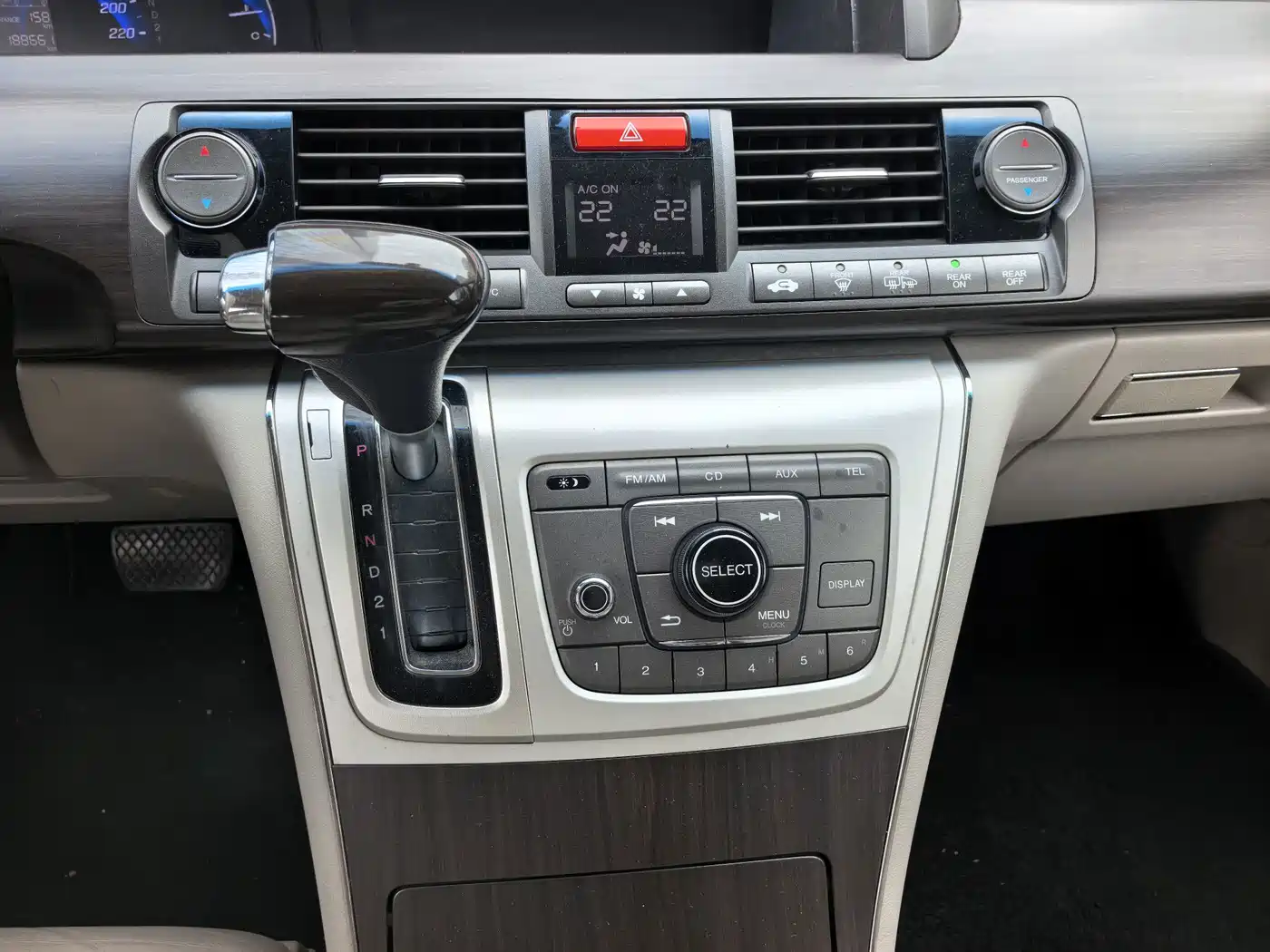Honda Elysion 2013 2012 2.4L VTi-S Premium Edition