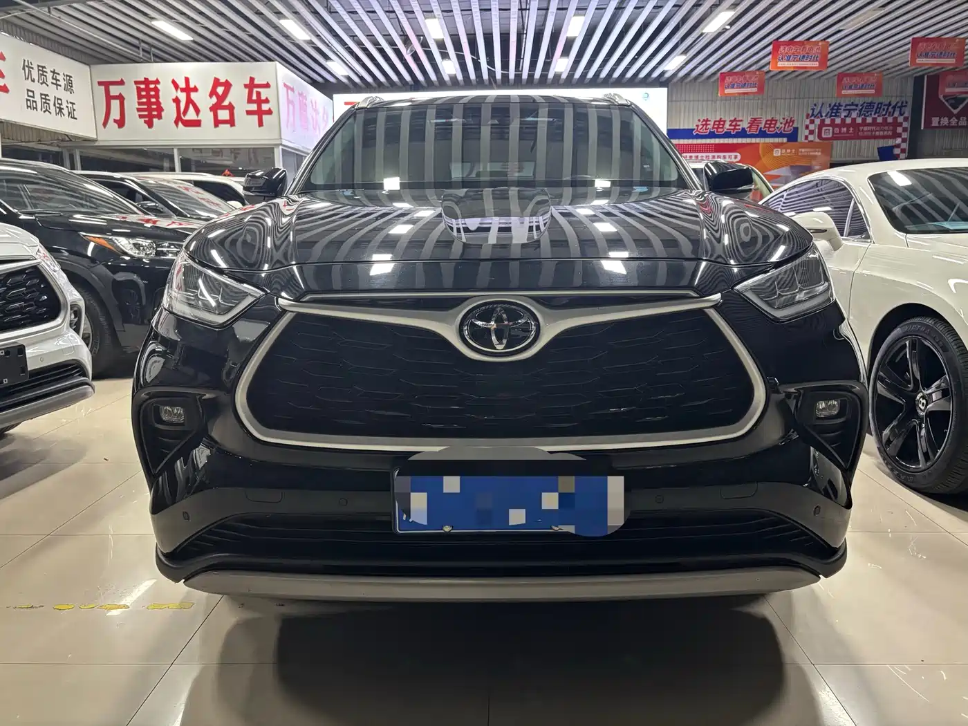 Toyota Highlander 2022 380T 4WD Premium 7-Seater фото 7