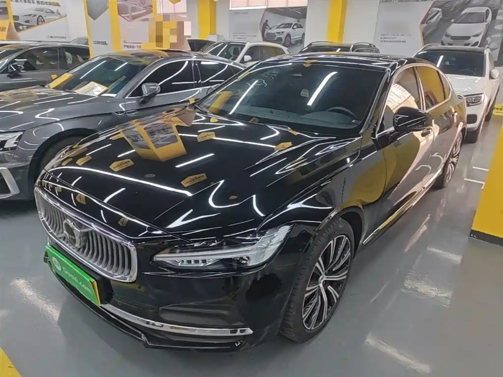 Volvo S90 2025 B5 Zhiyuan Luxury Edition