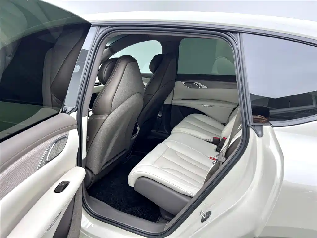 ZHIJI AUTOMOBILE ZHIJI LS7