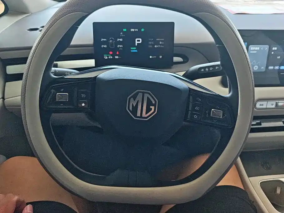 MG MG4 EV 2025
