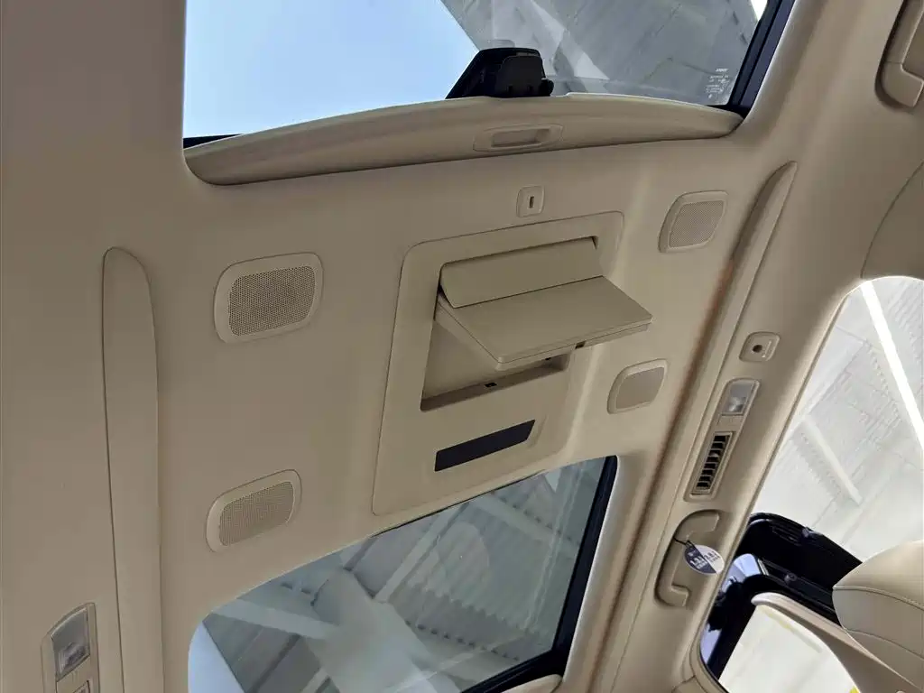 Toyota Alphard 2012 3.5L Luxury Edition фото 11