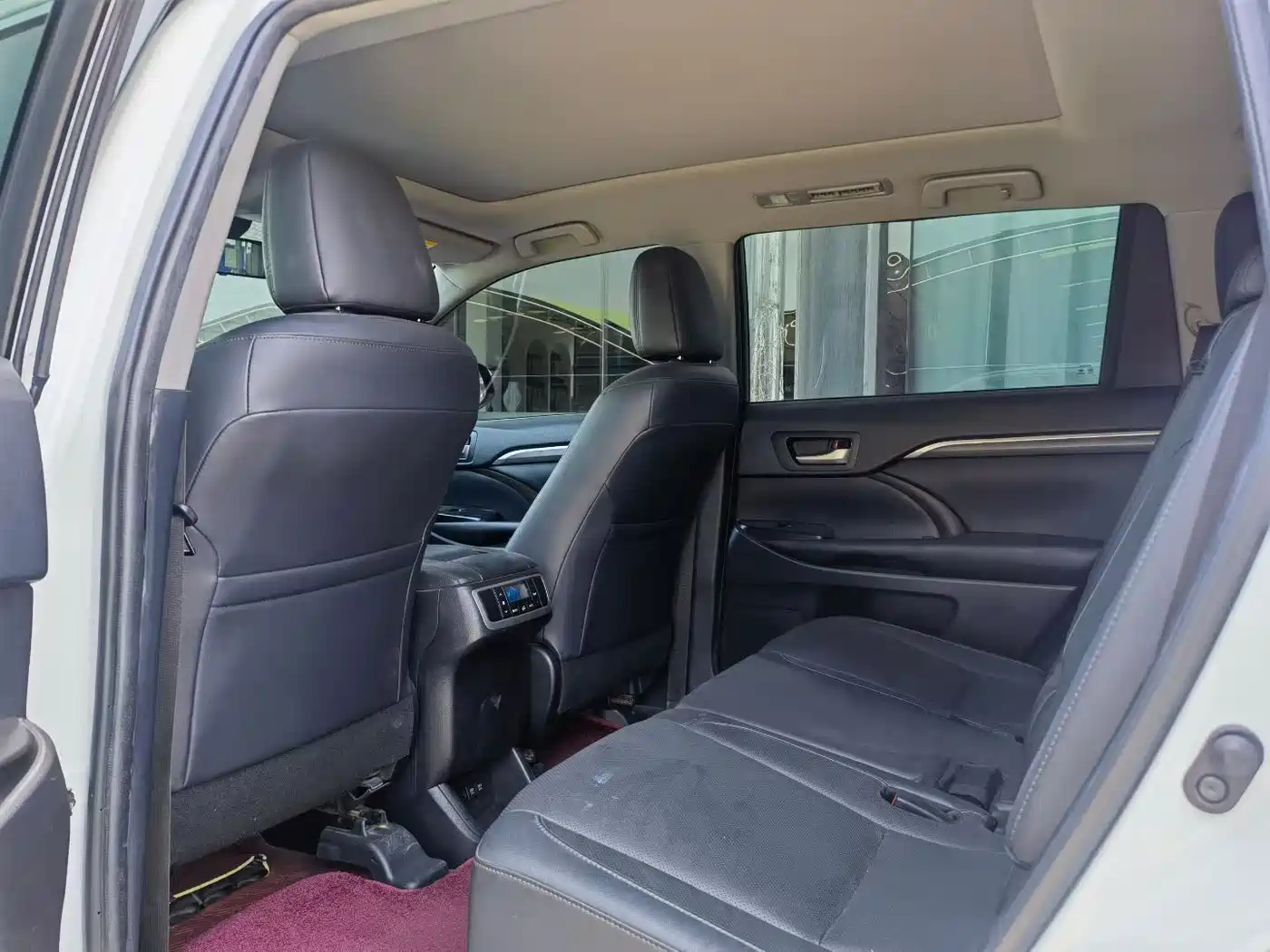 Toyota Highlander 2021 2.0T AWD Premium 7-Seater фото 9