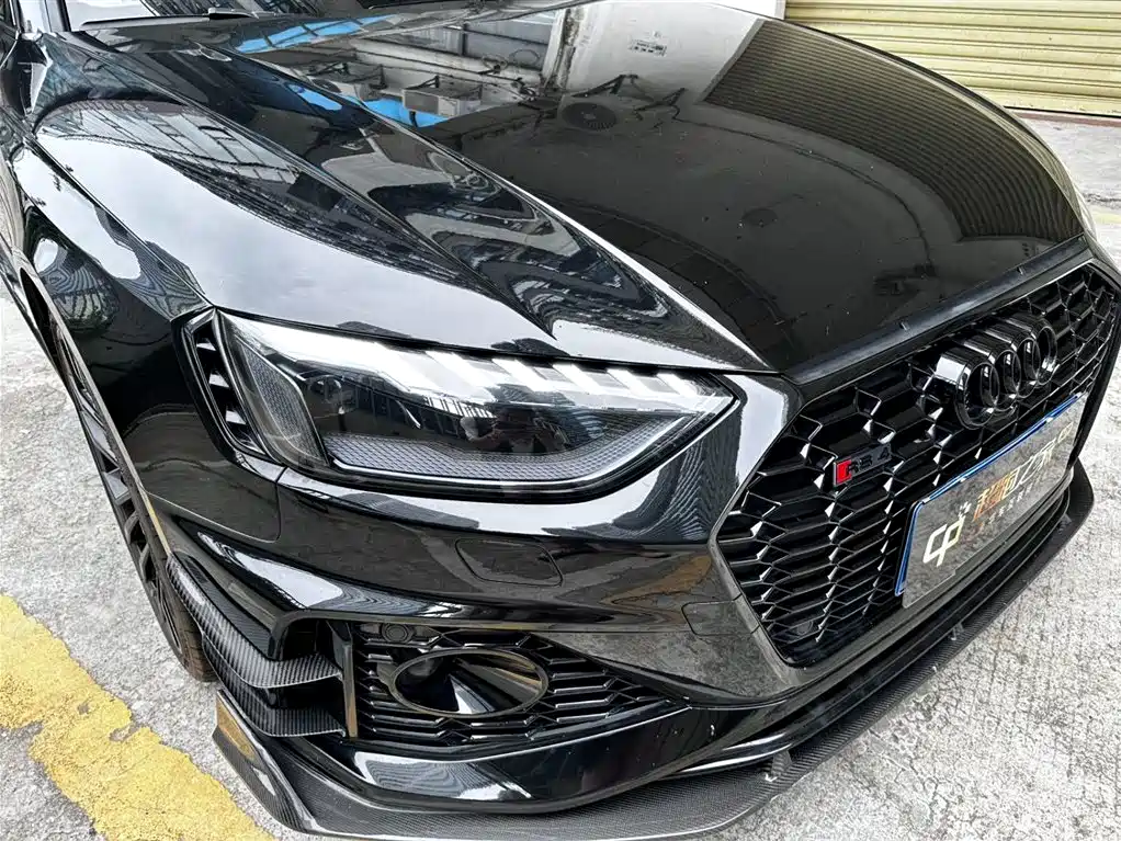 Audi RS 4 2021 RS4 Avant Dark Gold Edition фото 4