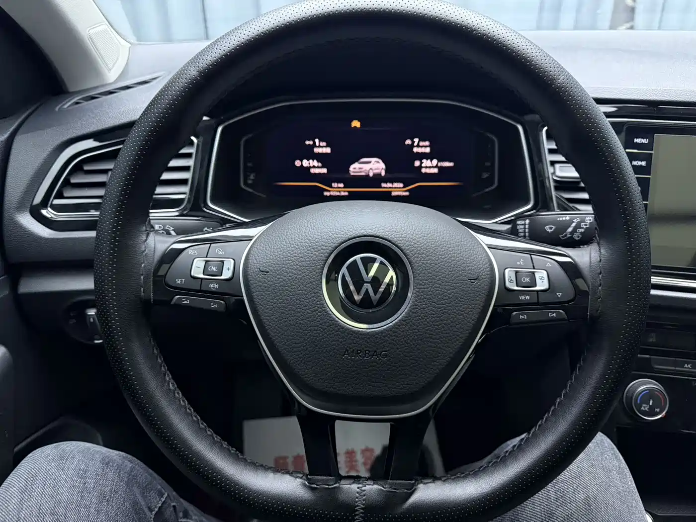 Volkswagen T-ROC 2022 280TSI DSG 2WD Comfort PLUS фото 18