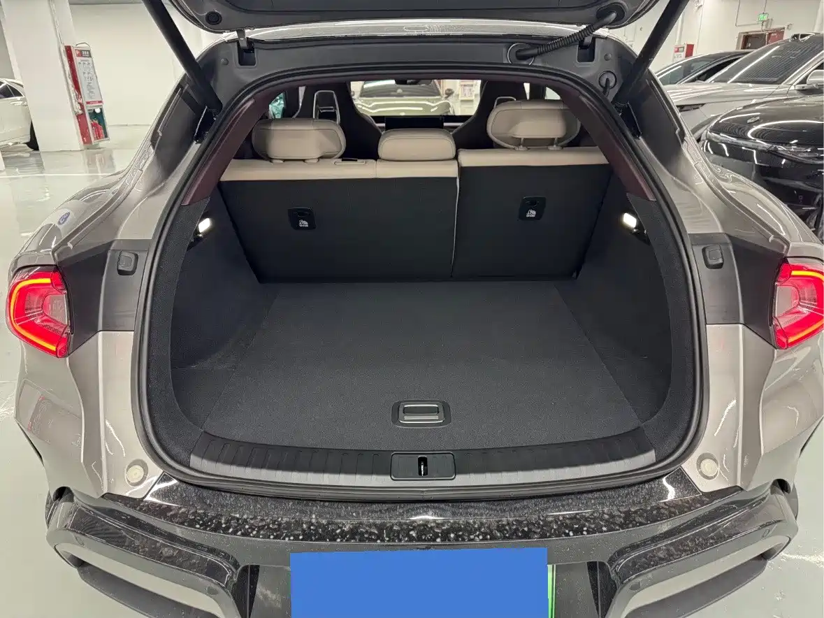 XIAOMI CAR XIAOMI YU7