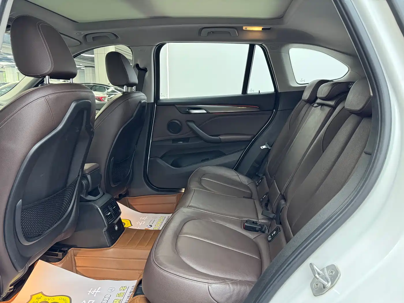 BMW X1 2016 sDrive18Li Luxury Model фото 8
