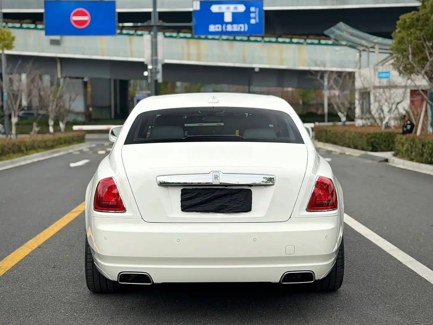 Rolls-Royce Ghost 2011 2010 Model 6.6T Standard