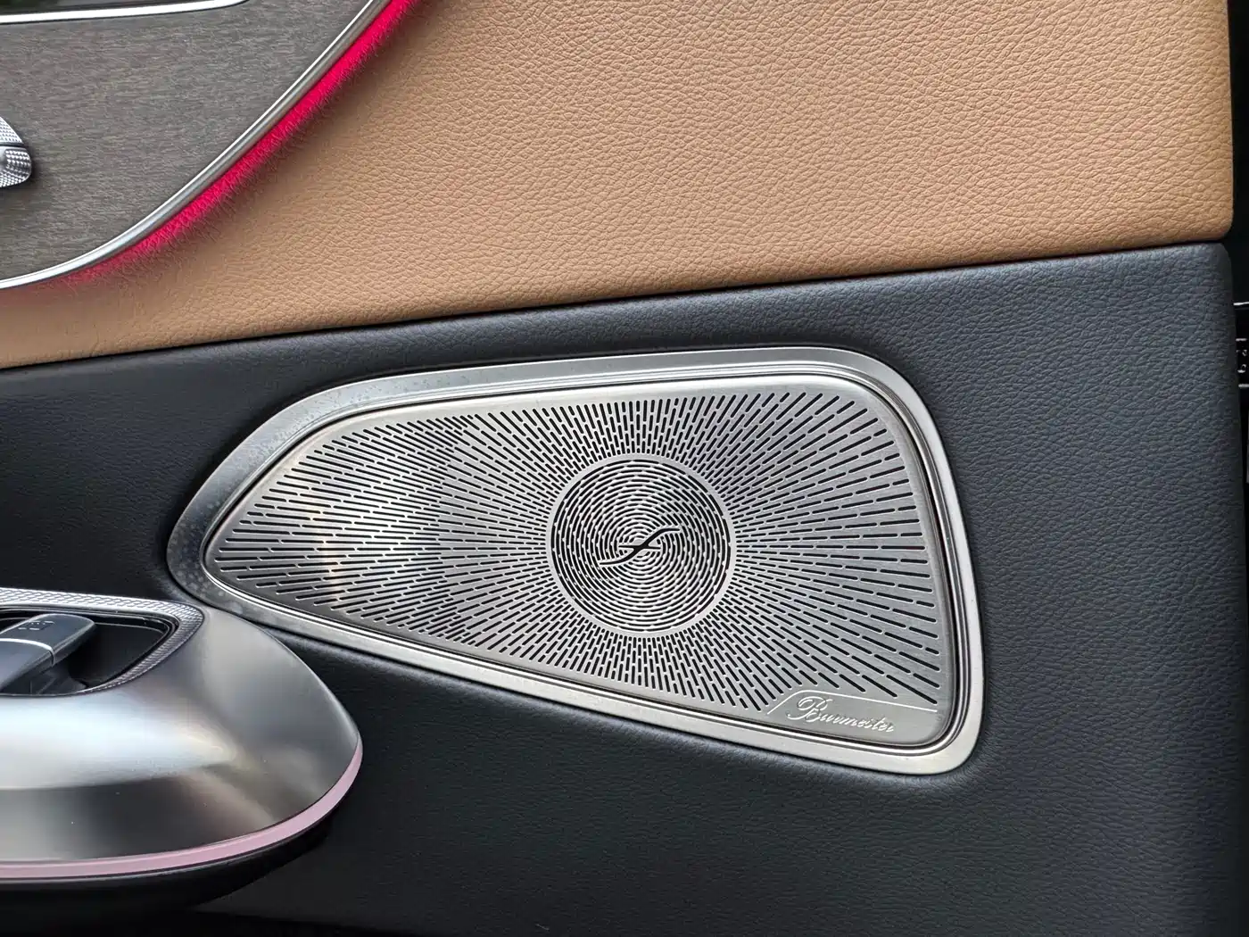 Mercedes-Benz E-Class 2024 Model E 300 L Luxury фото 11